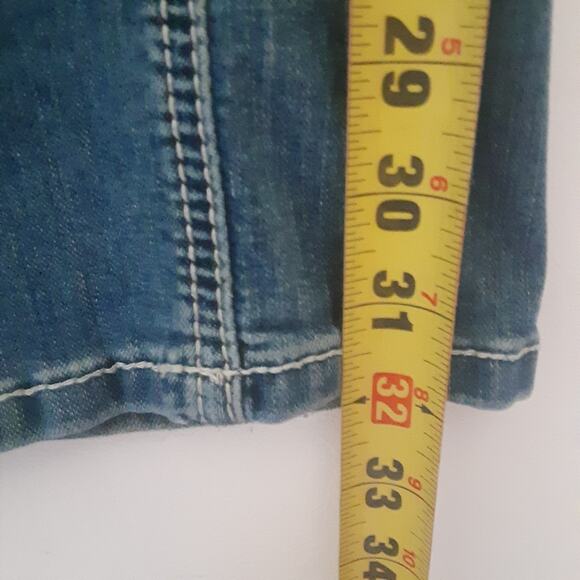 Denim Womans Jeans Contemporary Medium Wash Distressed Blue Size 10 - Picture 13 of 13